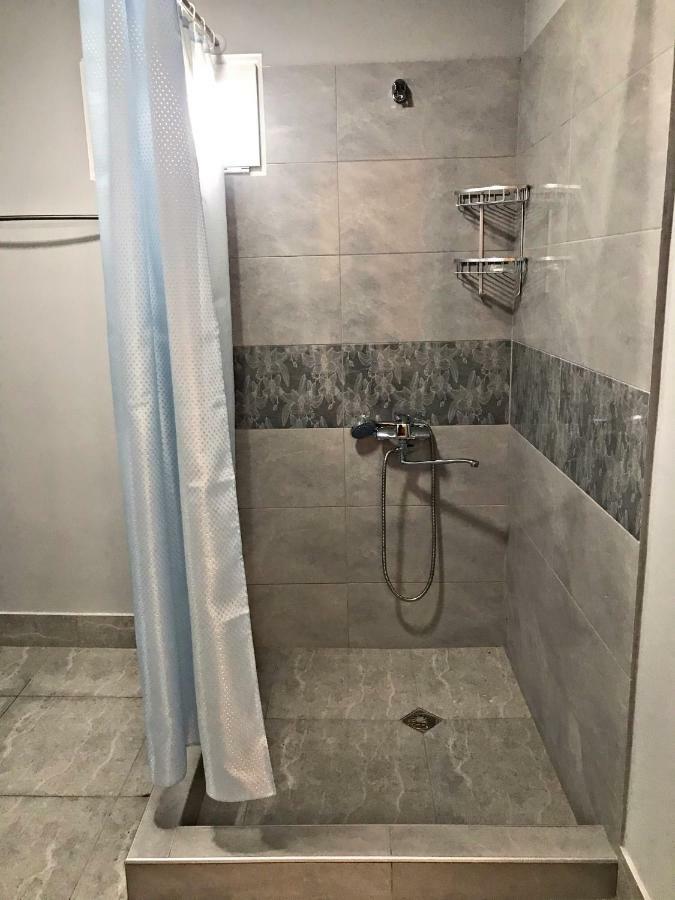 מלון קוטאיסי Season מראה חיצוני תמונה